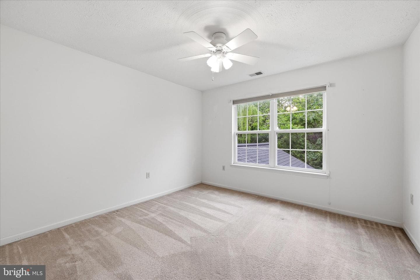 219 Bentley Avenue photo 39