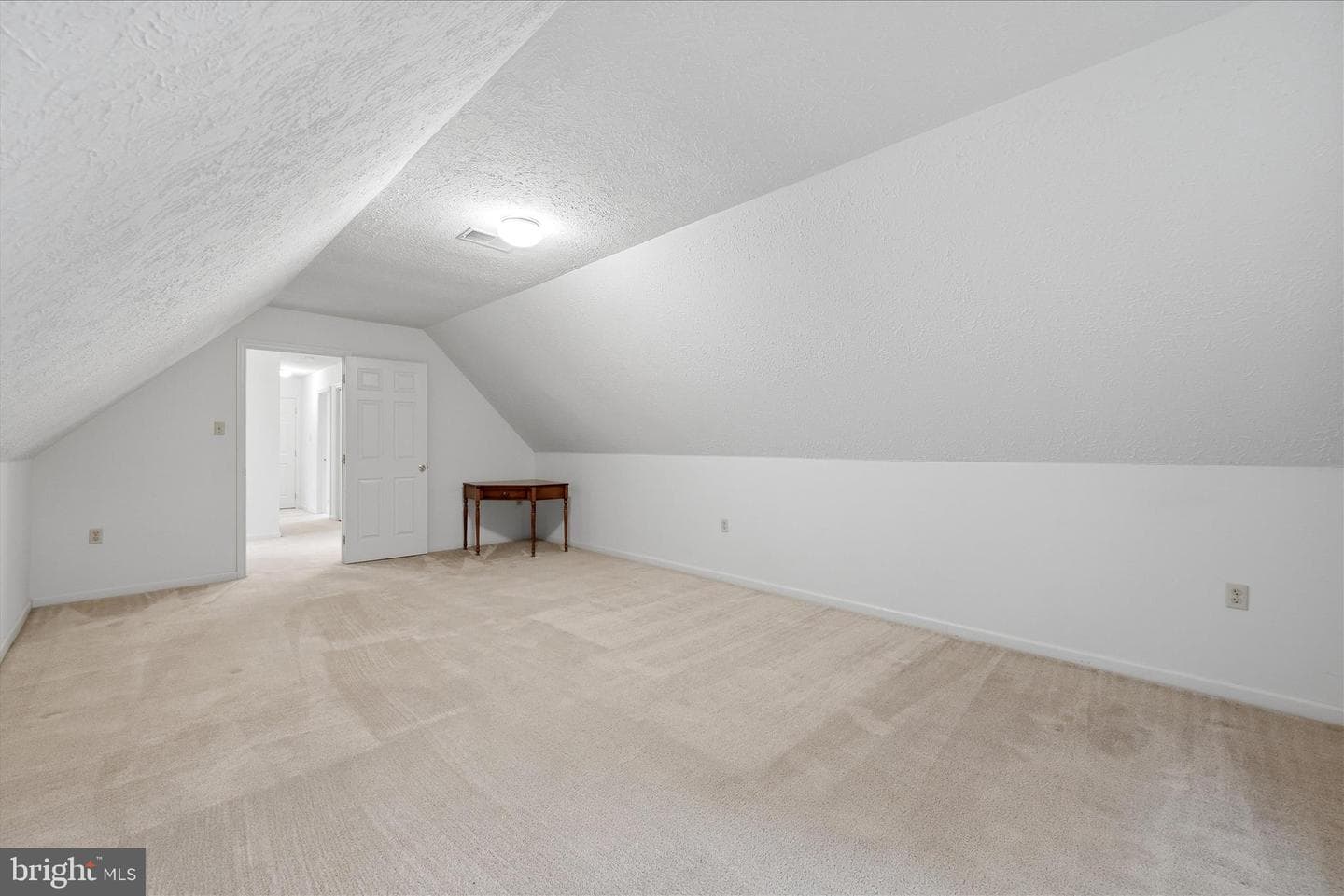 219 Bentley Avenue photo 43
