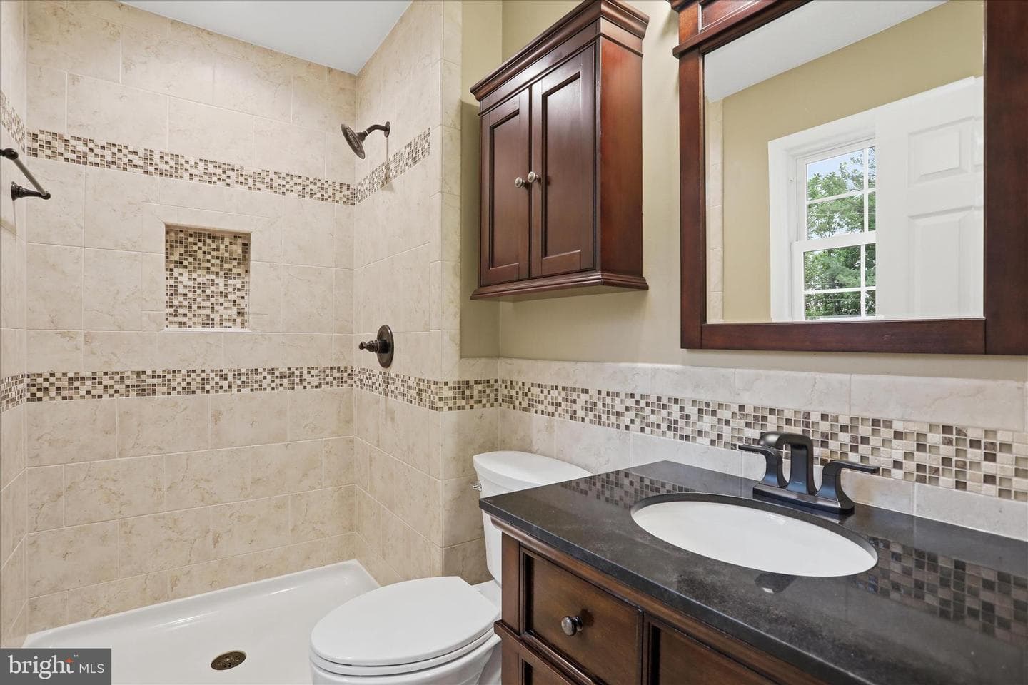 126 Meadowbrook photo 22