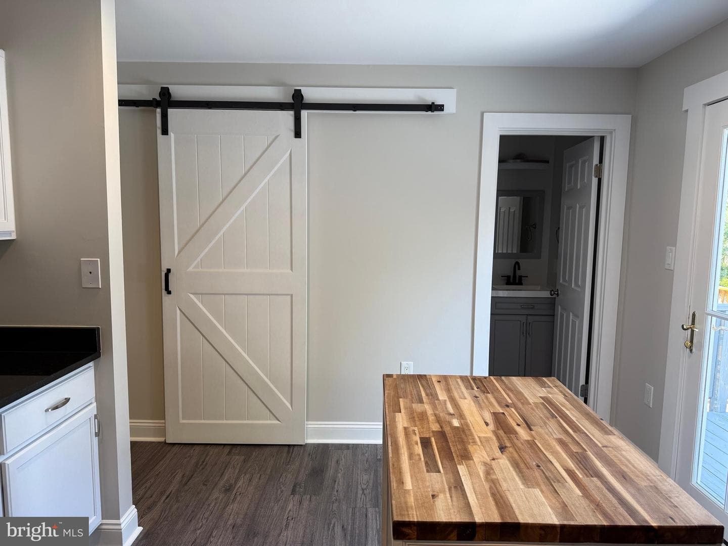 111 Ridge Court photo 4