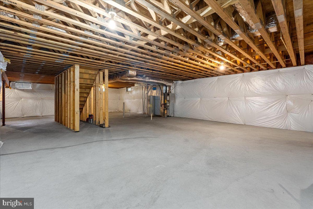 100 Woodlands Lane photo 34