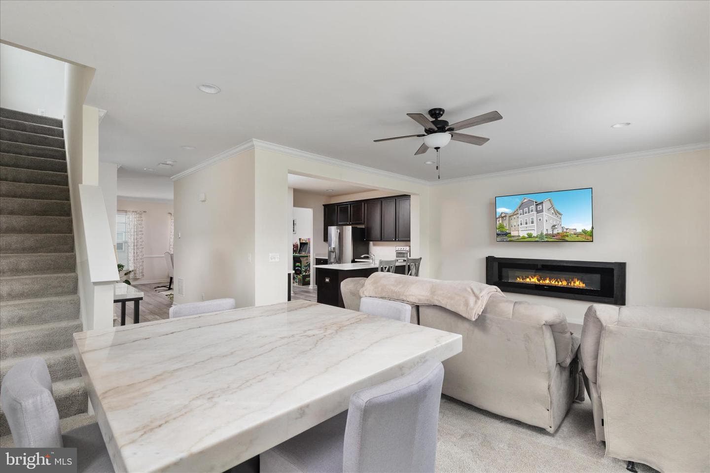 109 Halo Court photo 13