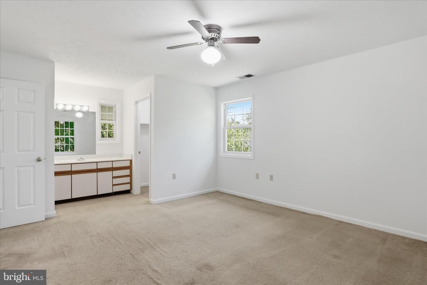 113 Bluebird Drive photo 15