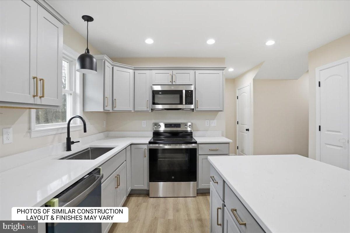 813 Crow Drive photo 6