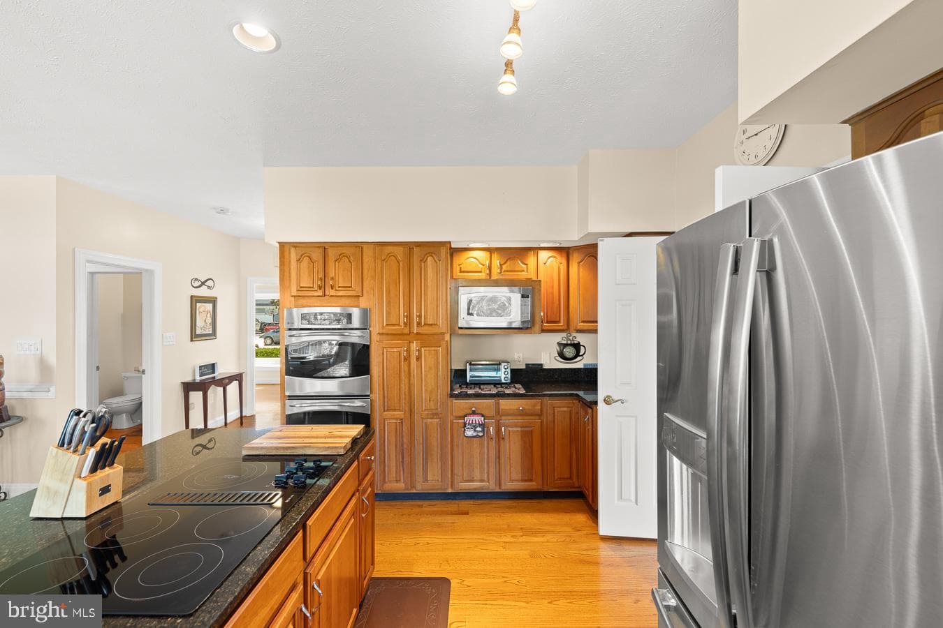 295 Huntersridge Road photo 18
