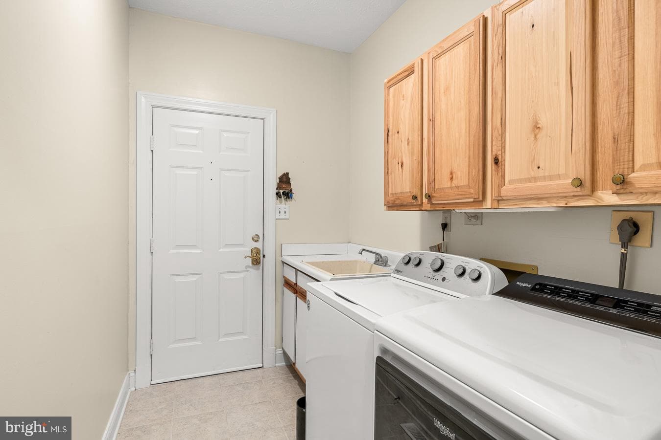 295 Huntersridge Road photo 28