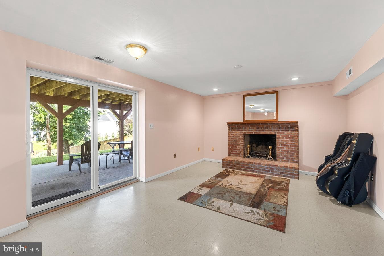295 Huntersridge Road photo 42