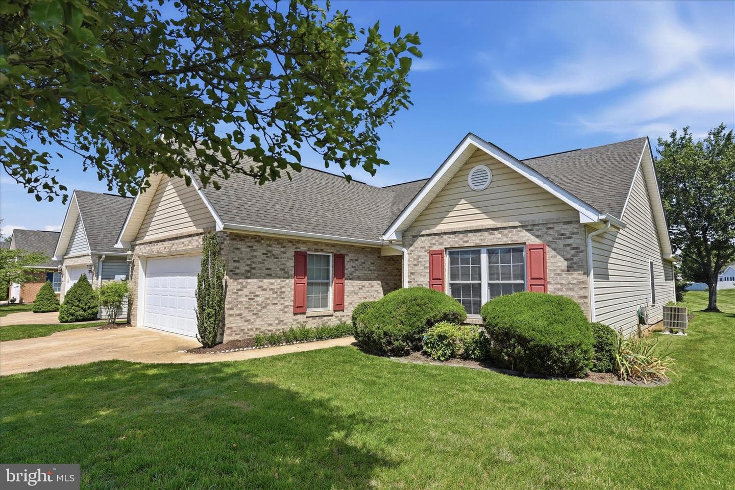 127 Spanish Oak Road photo 2