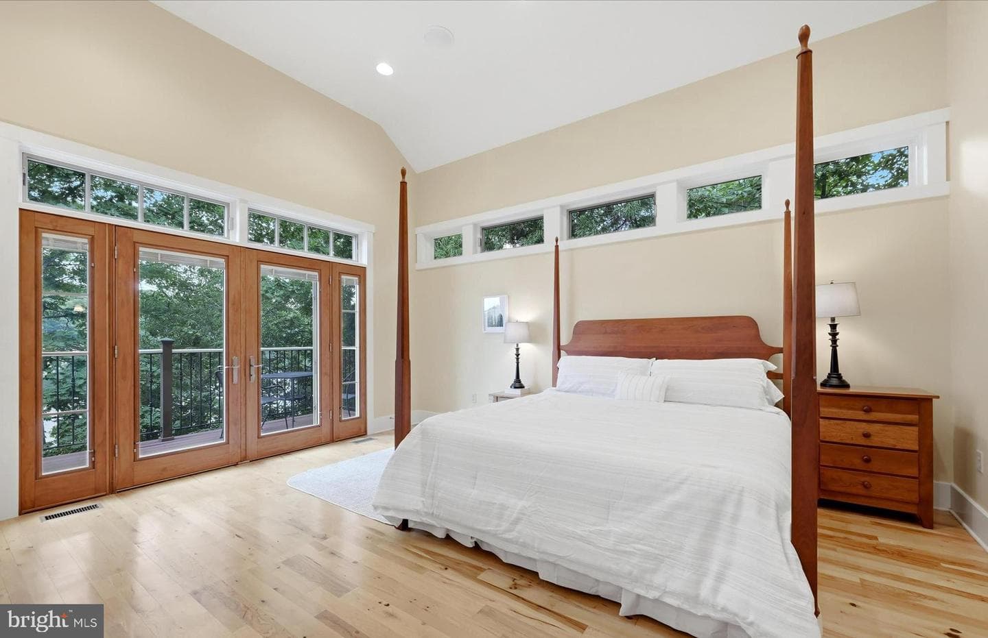 130 Lake Shore Drive photo 22
