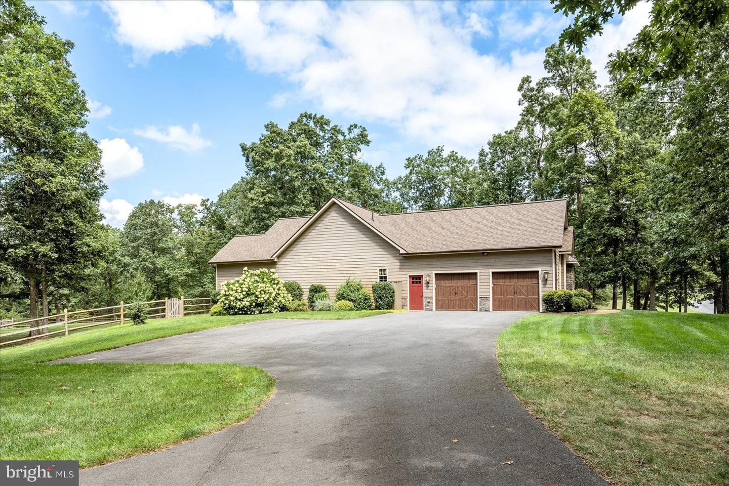 103 Comforter Lane photo 60