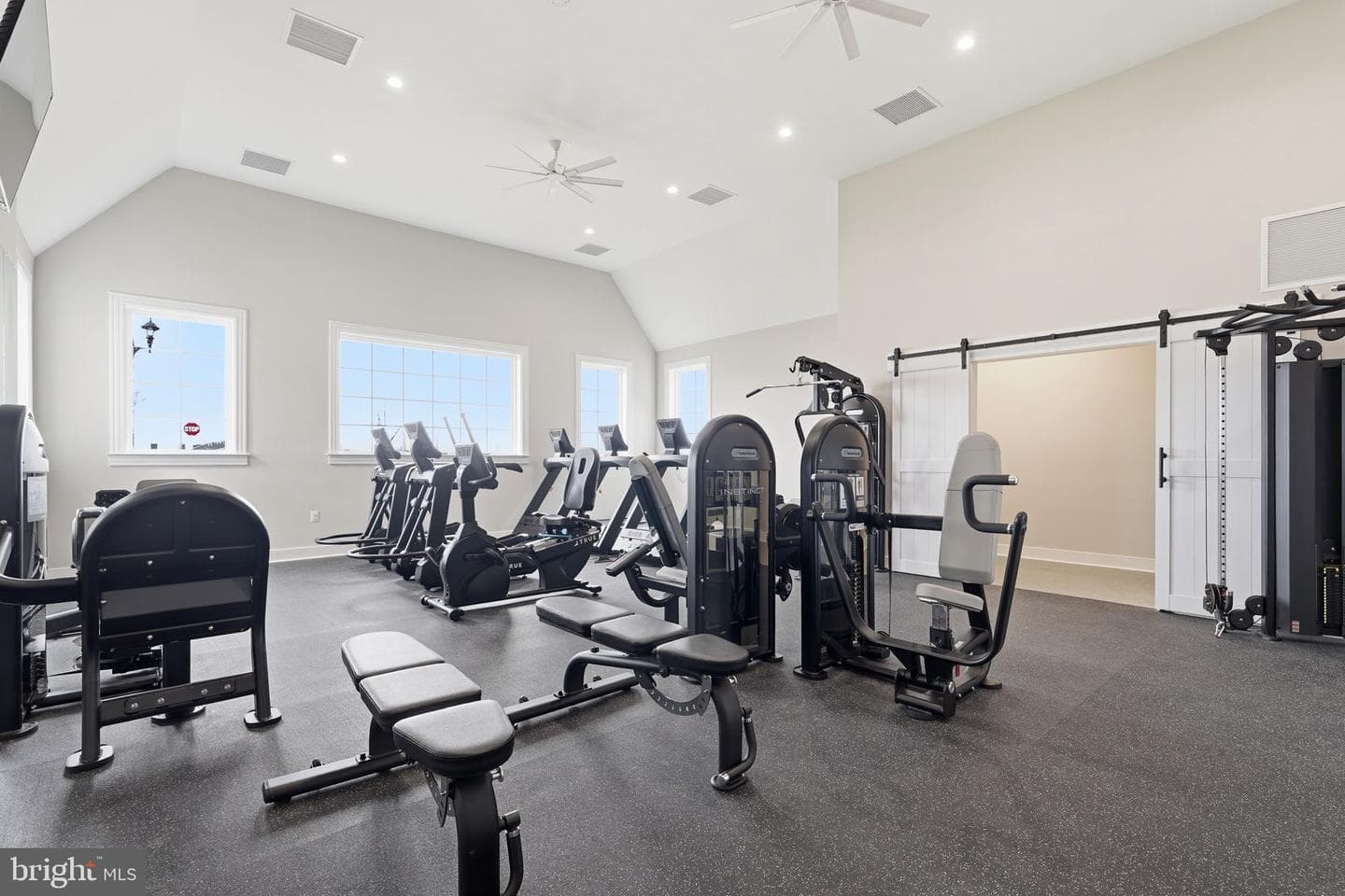 106 Oleander Court photo 46