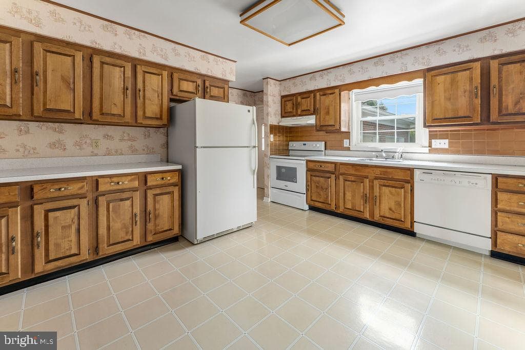 114 Williamson Rd photo 5