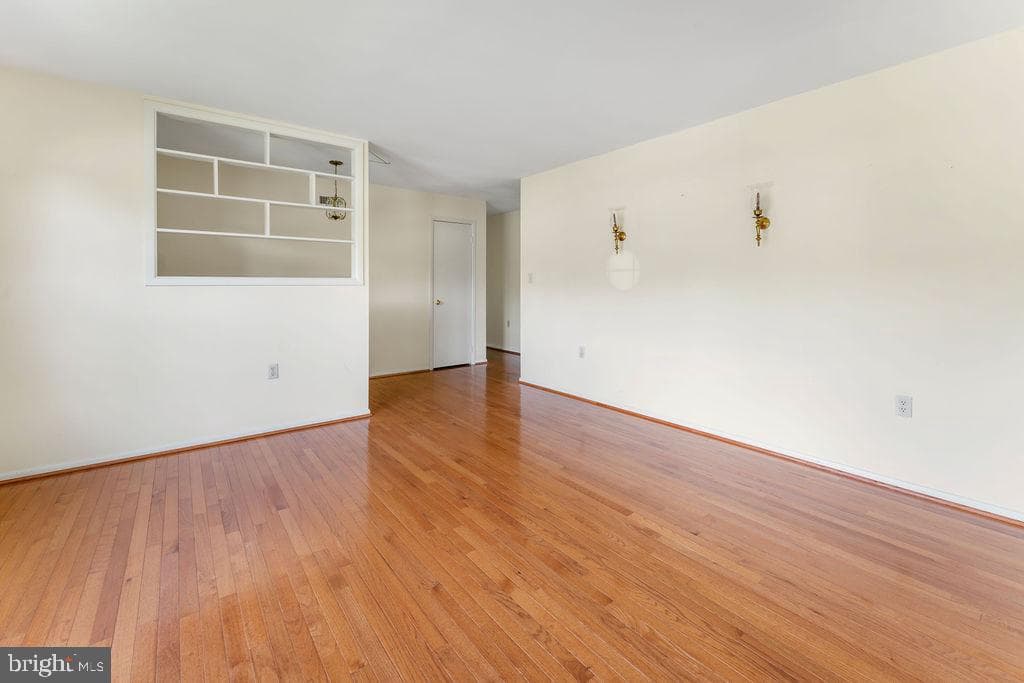 114 Williamson Rd photo 9