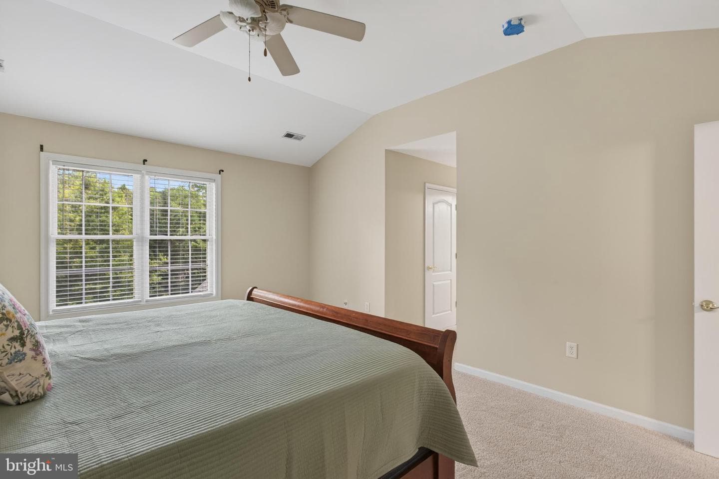 106 Maverick Court photo 28