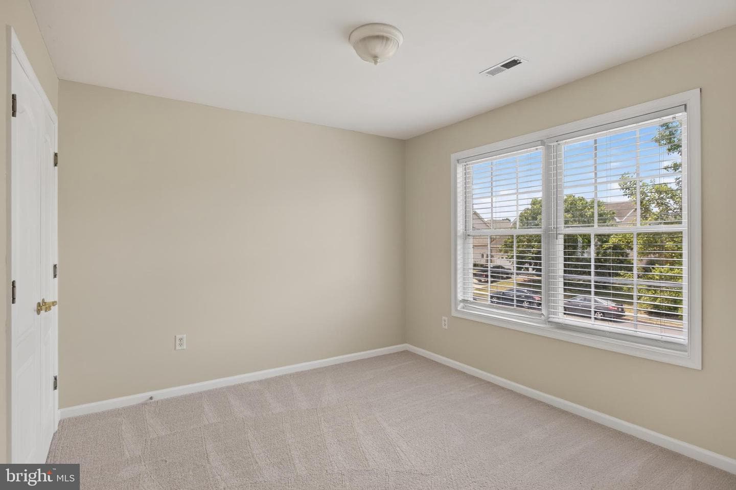 106 Maverick Court photo 36
