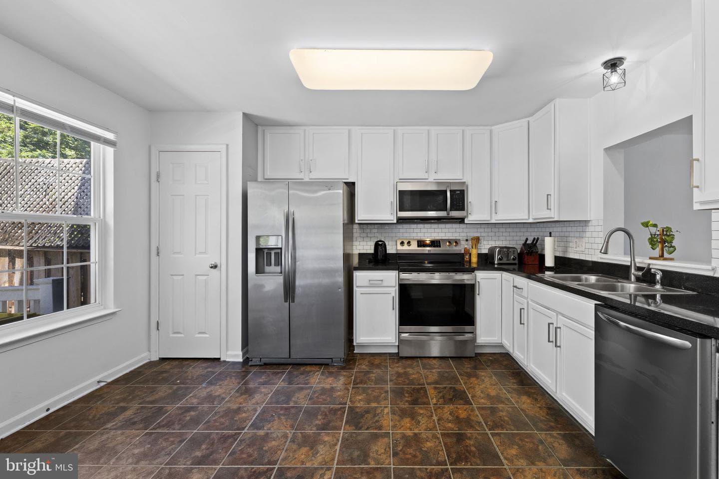124 Worsham Terrace photo 9