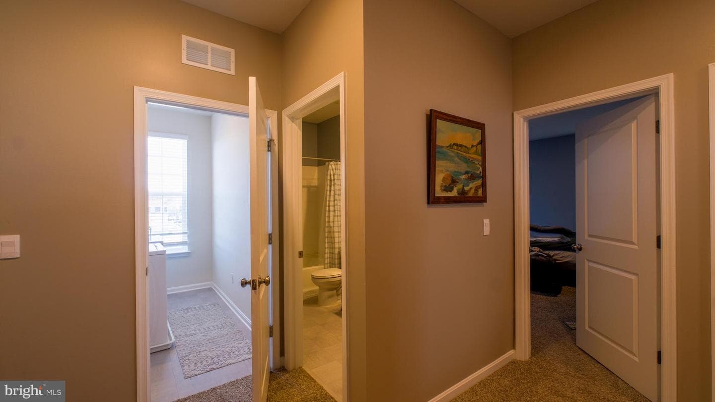 122 Clerkenwell Drive photo 29