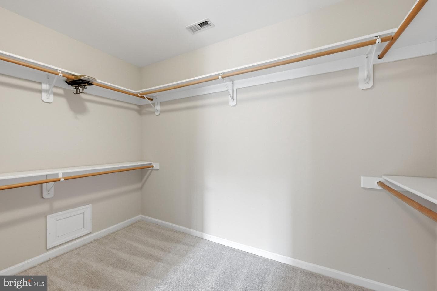104 Bramble Court photo 31