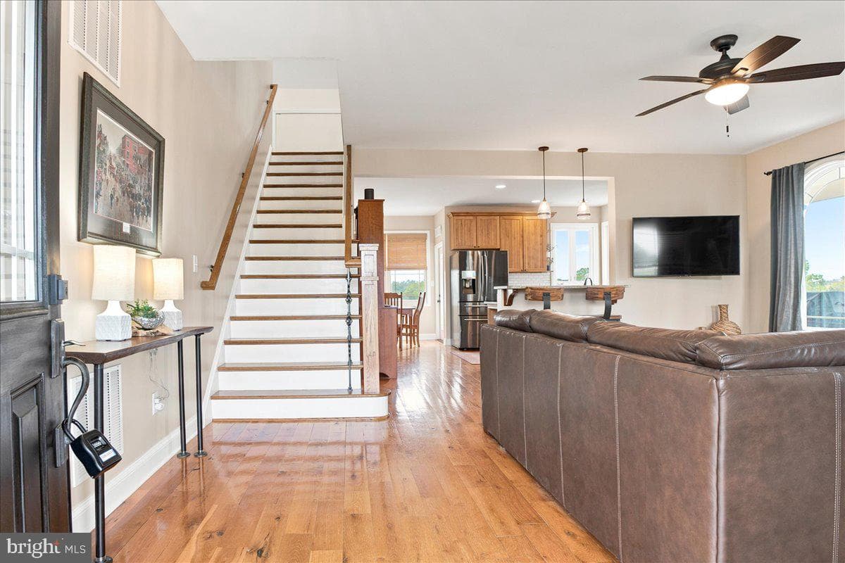 461 Veterans Road photo 31