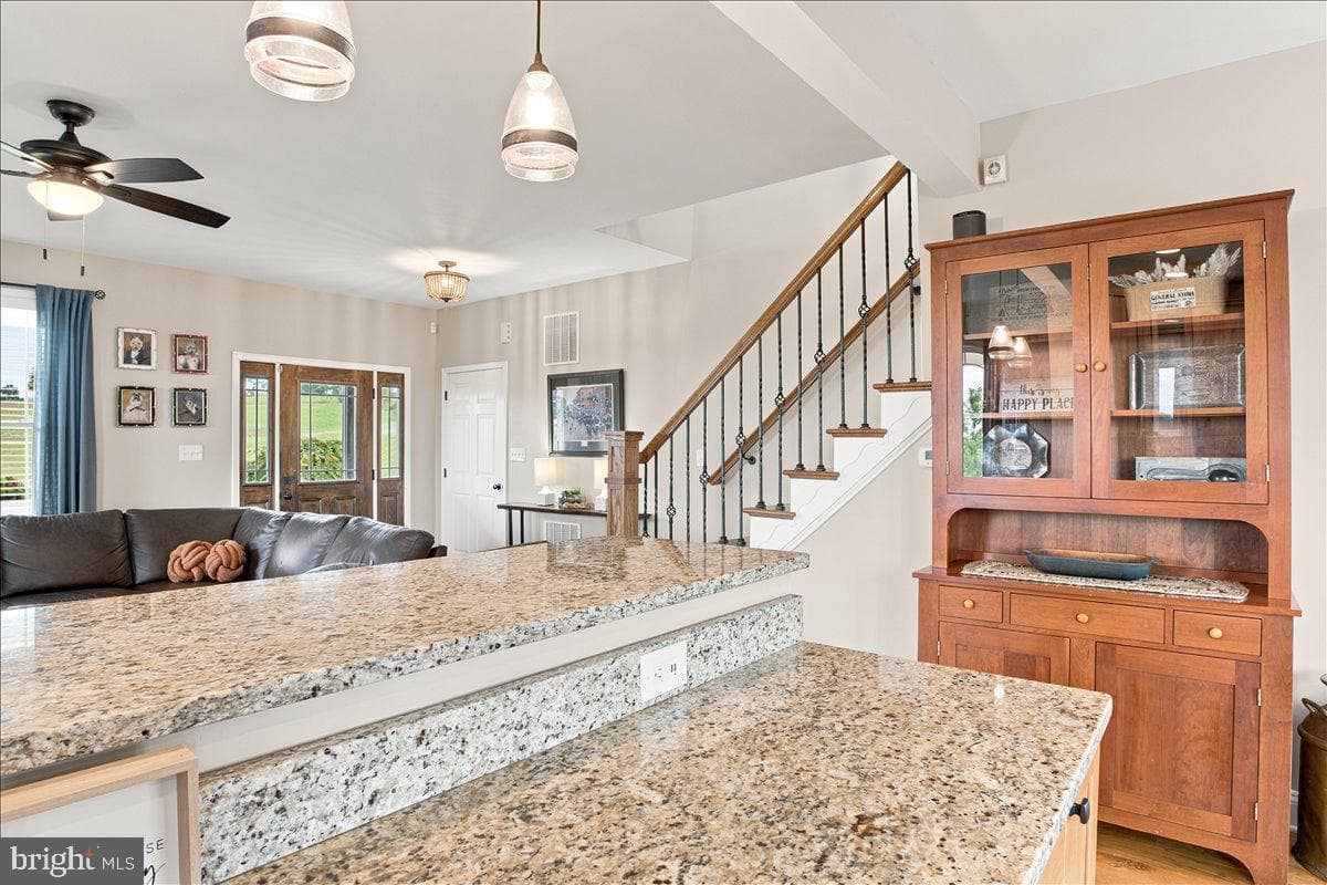 461 Veterans Road photo 57