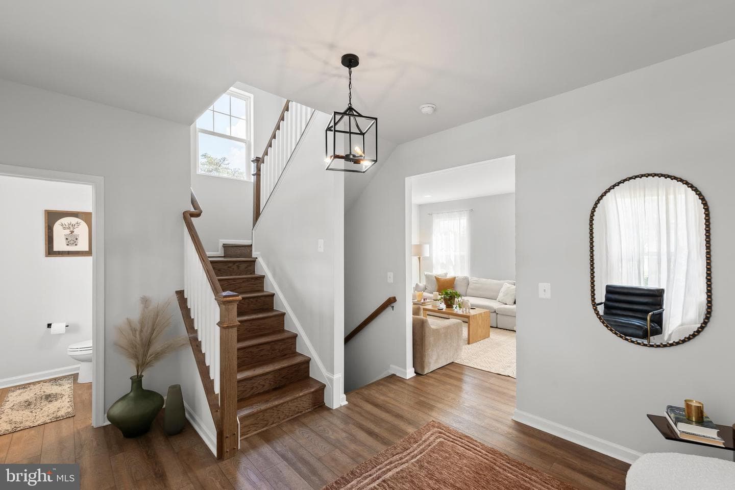 242 Barrister St photo 11