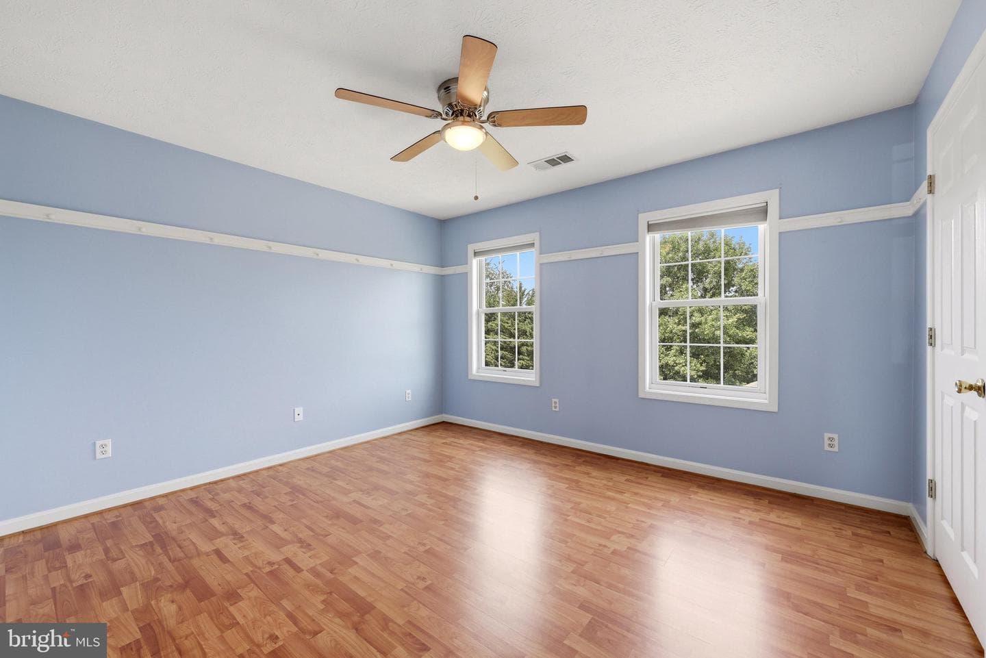 121 Fortress Drive photo 33