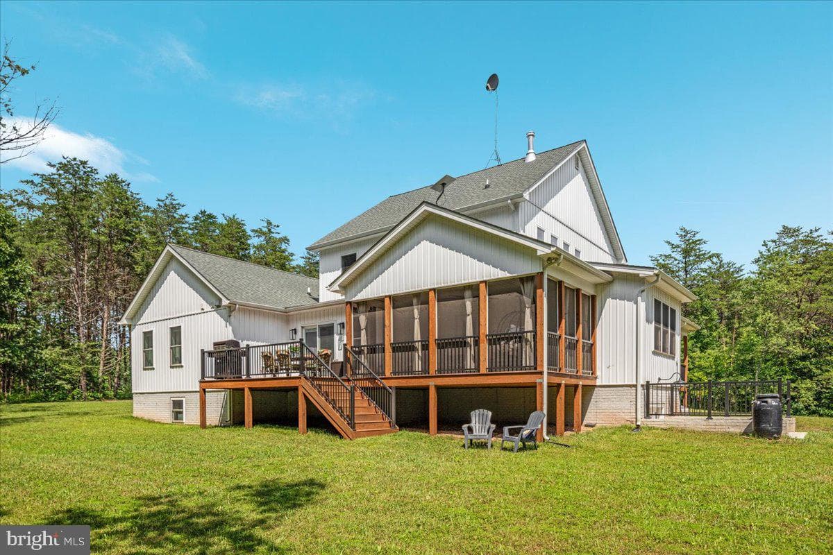 243 Vesper photo 31