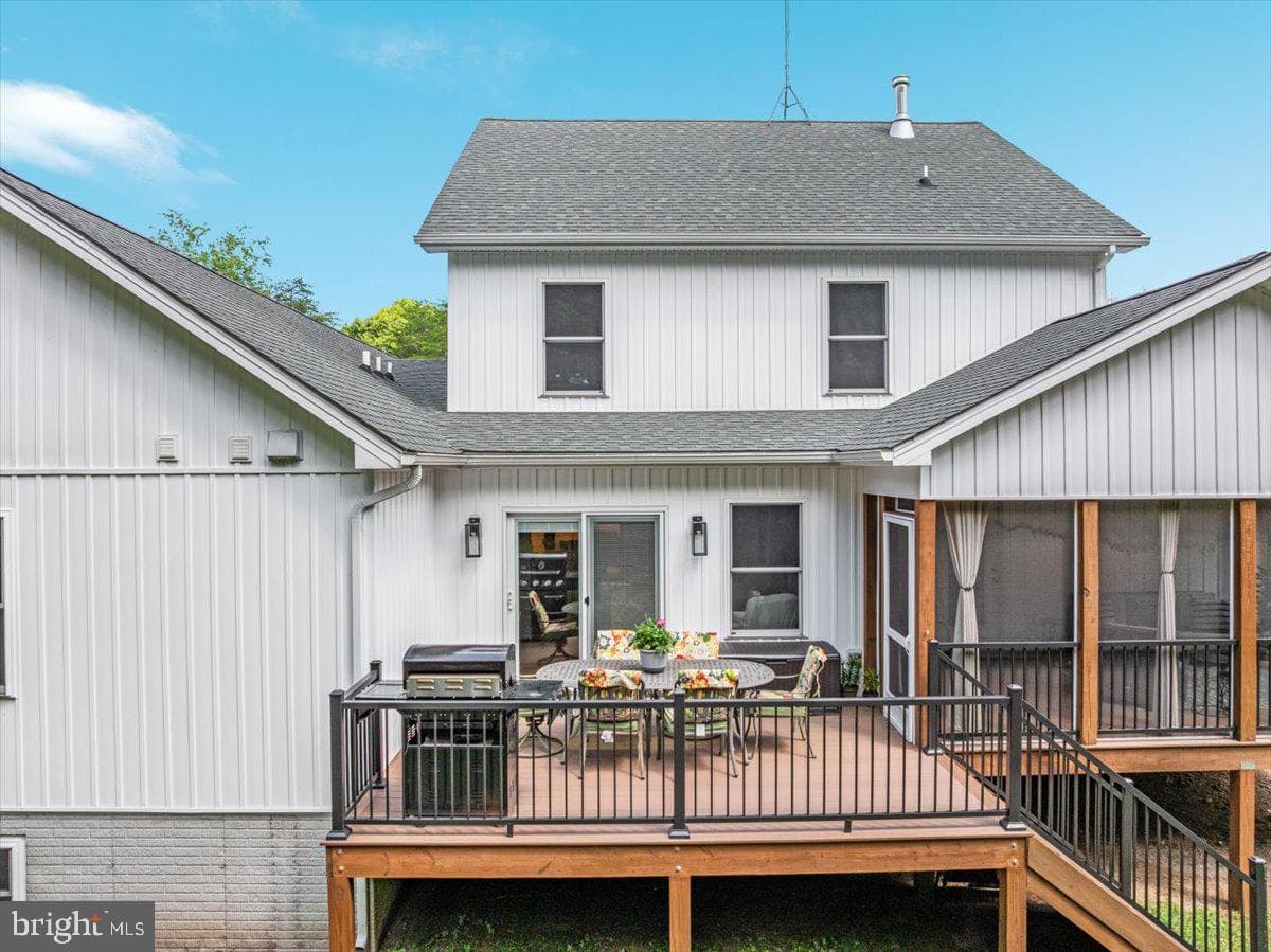 243 Vesper photo 34