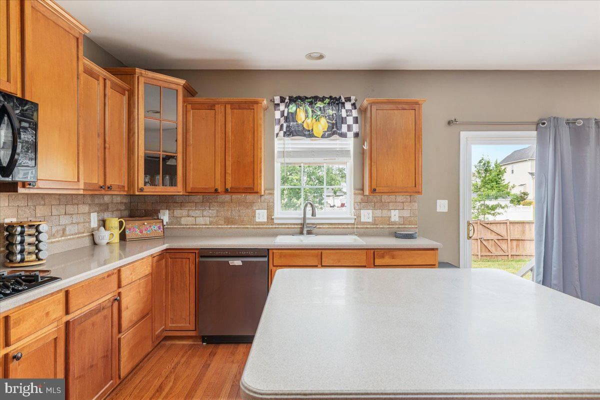 135 Blackburns Ford Drive photo 8