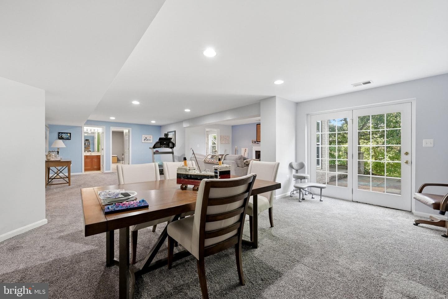 231 Rebecca Drive photo 52