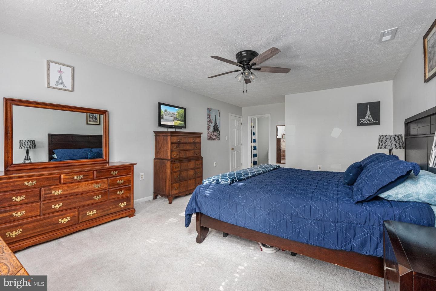 103 Oxford Court photo 24