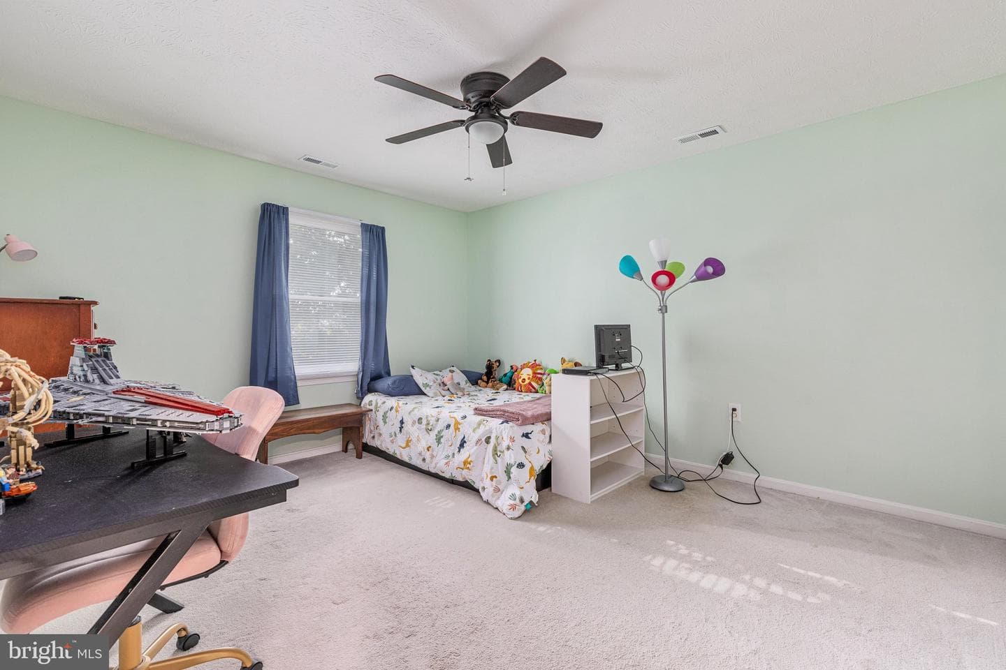 103 Oxford Court photo 28