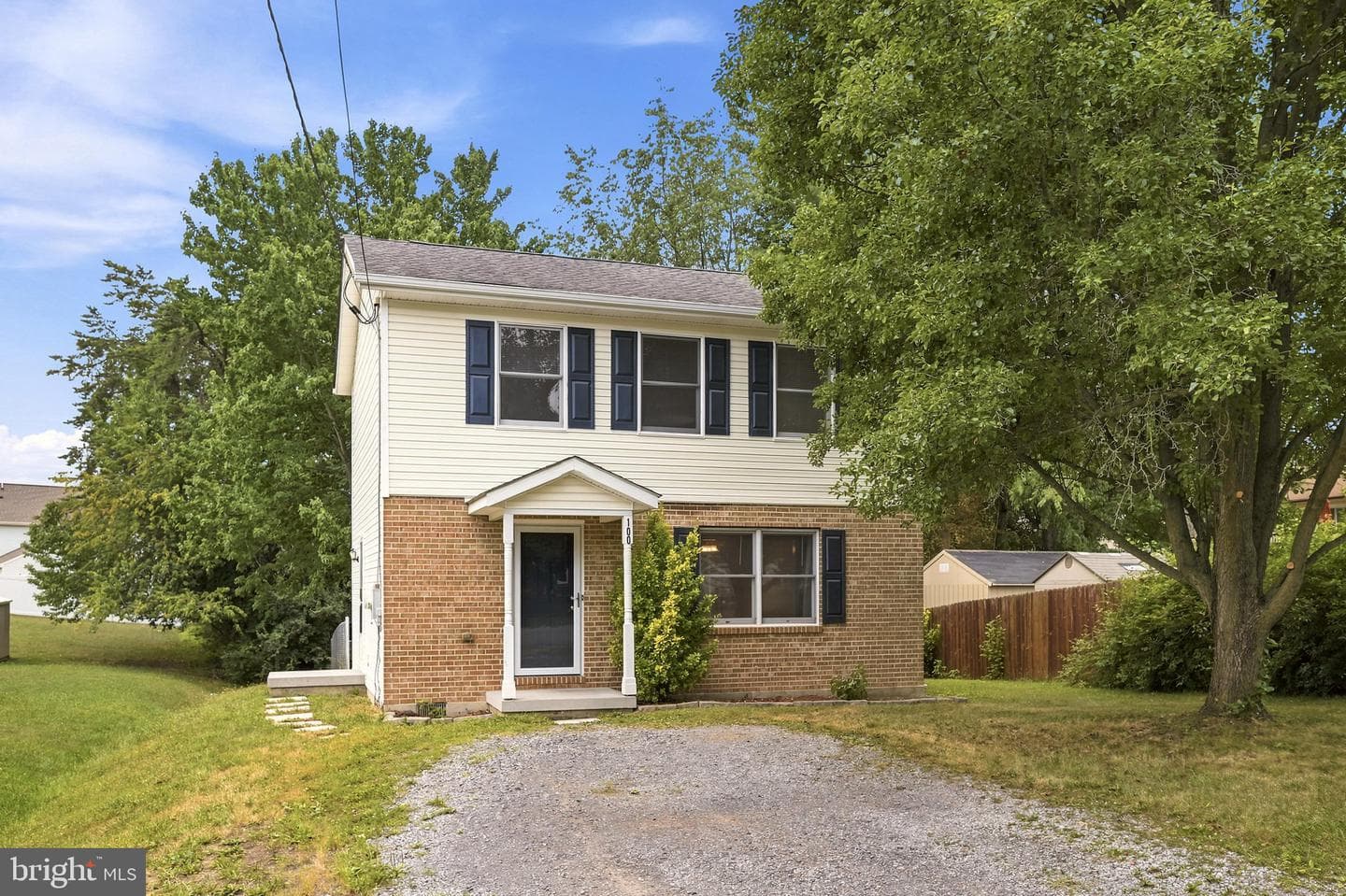 100 Oakmont Circle, Winchester