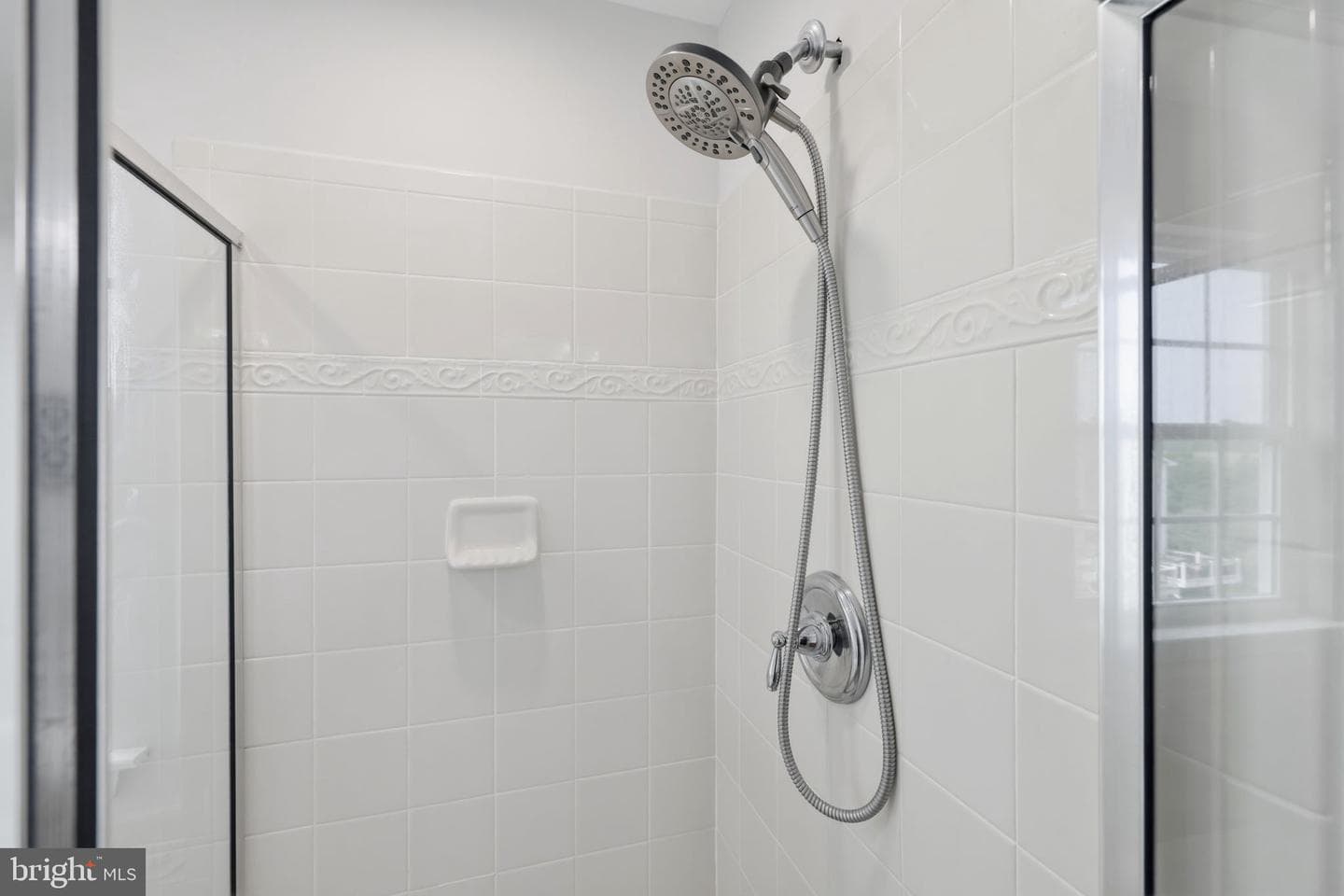 102 Argyle Court photo 29