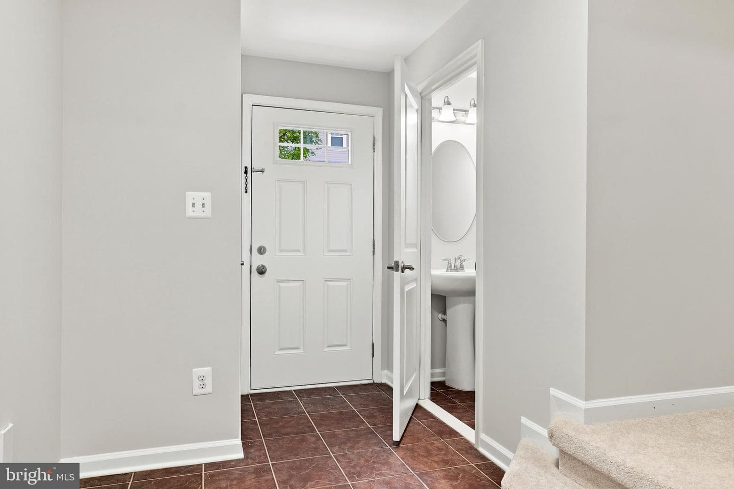 102 Argyle Court photo 47