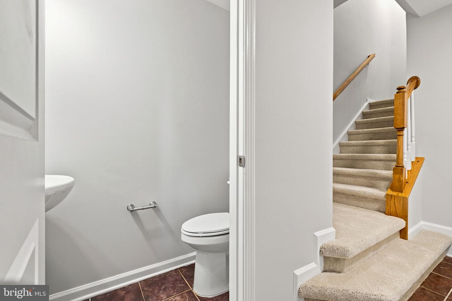 102 Argyle Court photo 48