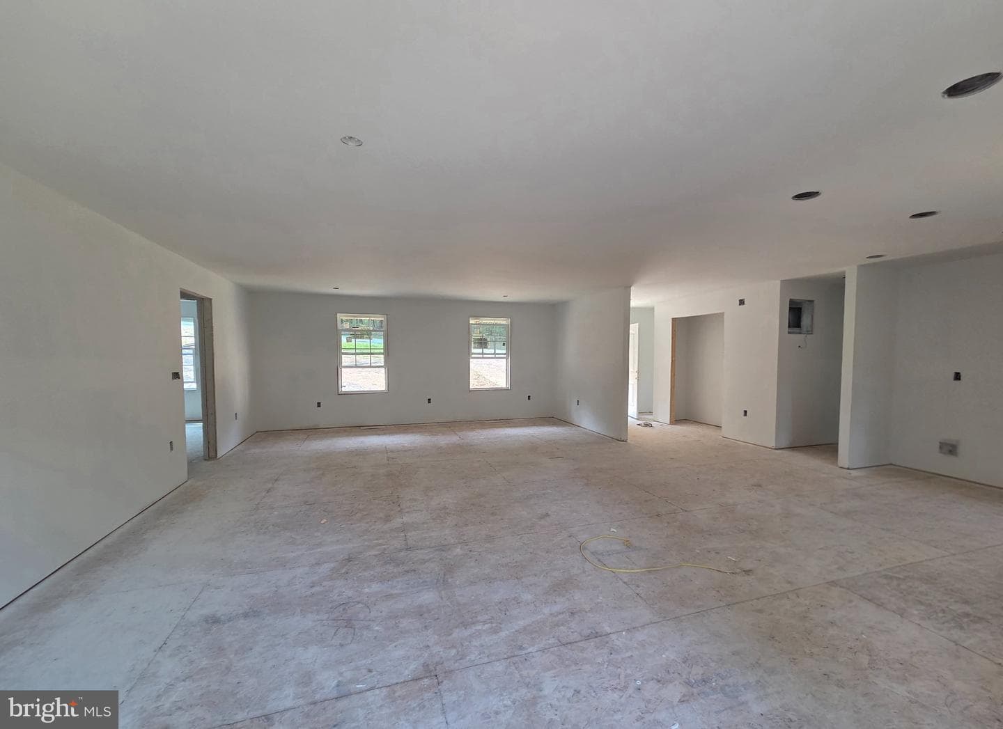 150 Four Seasons Drive E photo 5