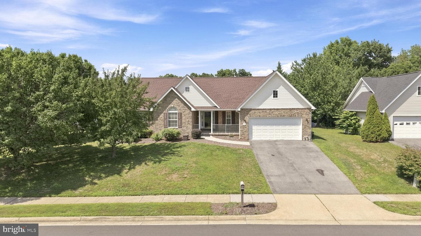 231 Bentley Avenue photo 56
