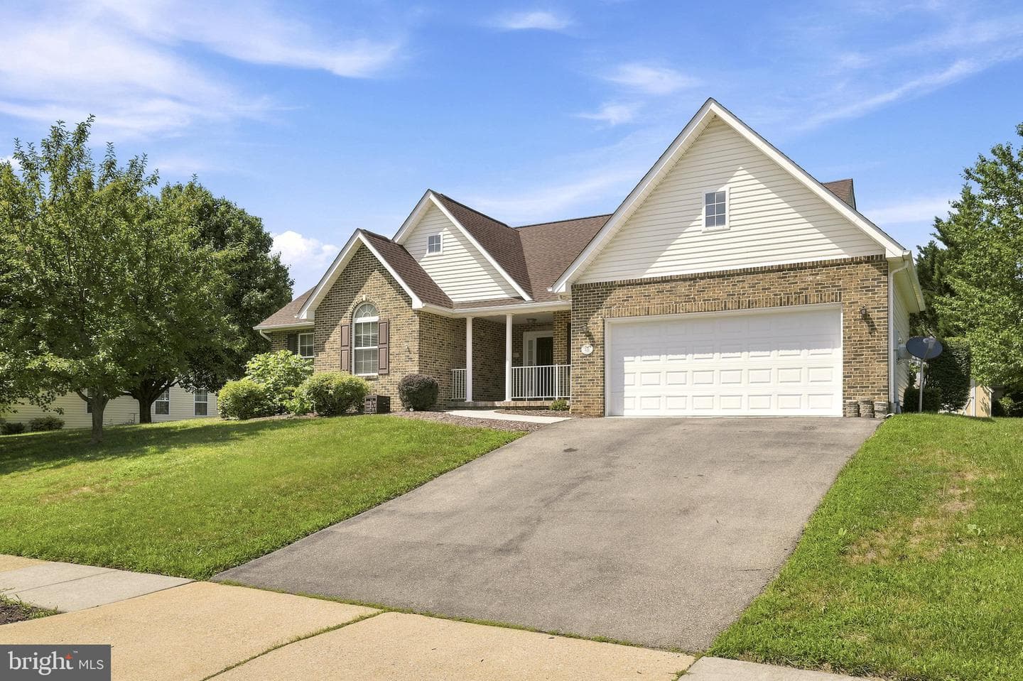 231 Bentley Avenue photo 72