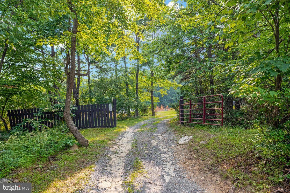 904 Archwood Trail photo 35