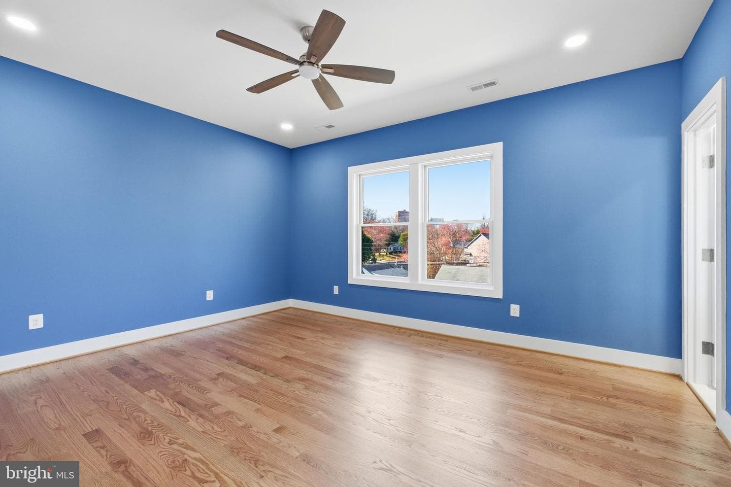 7631 Lisle Avenue photo 46
