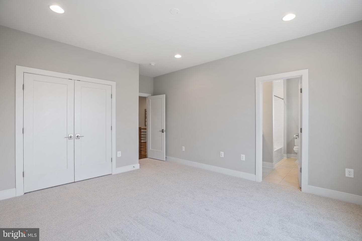 2423 Jackson Parkway photo 52