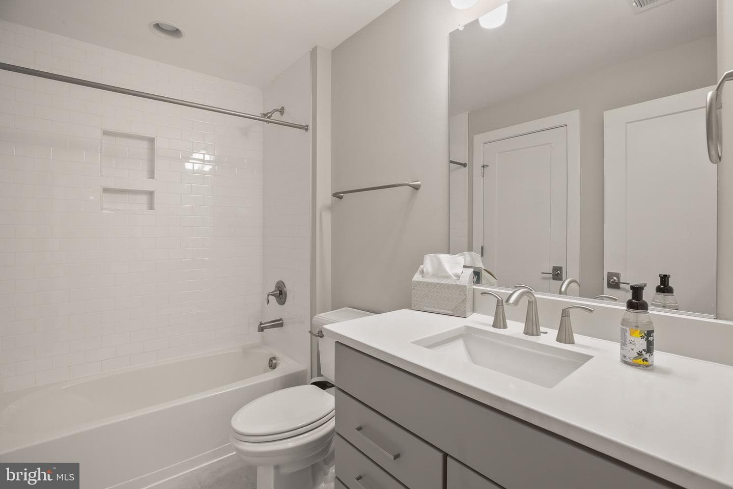 2423 Jackson Parkway photo 59