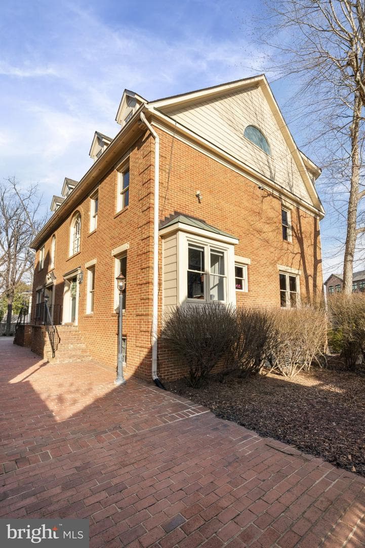 1537 Cedar Ave photo 6