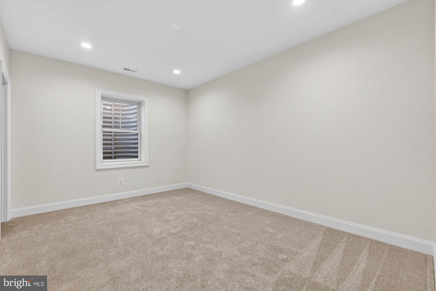 309 Park Street NE photo 76