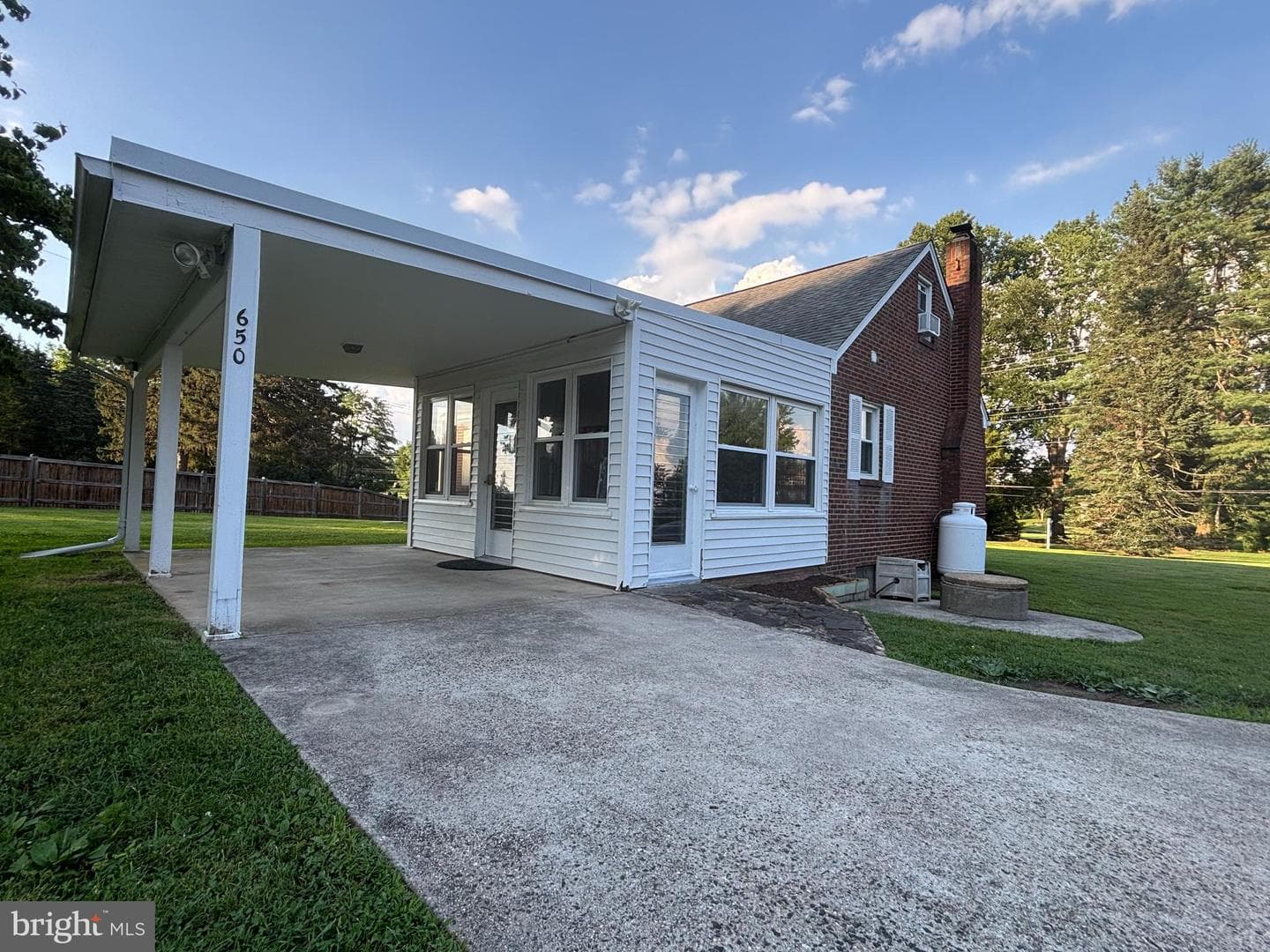 650 Walker Road photo 29