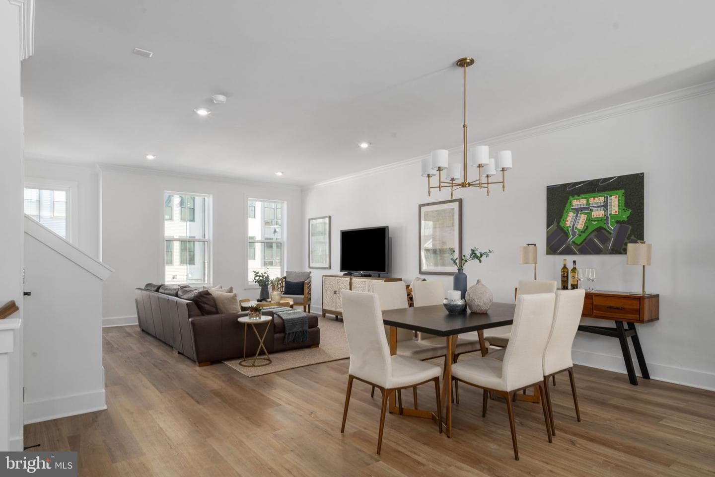 9424 Dandelion Drive photo 3