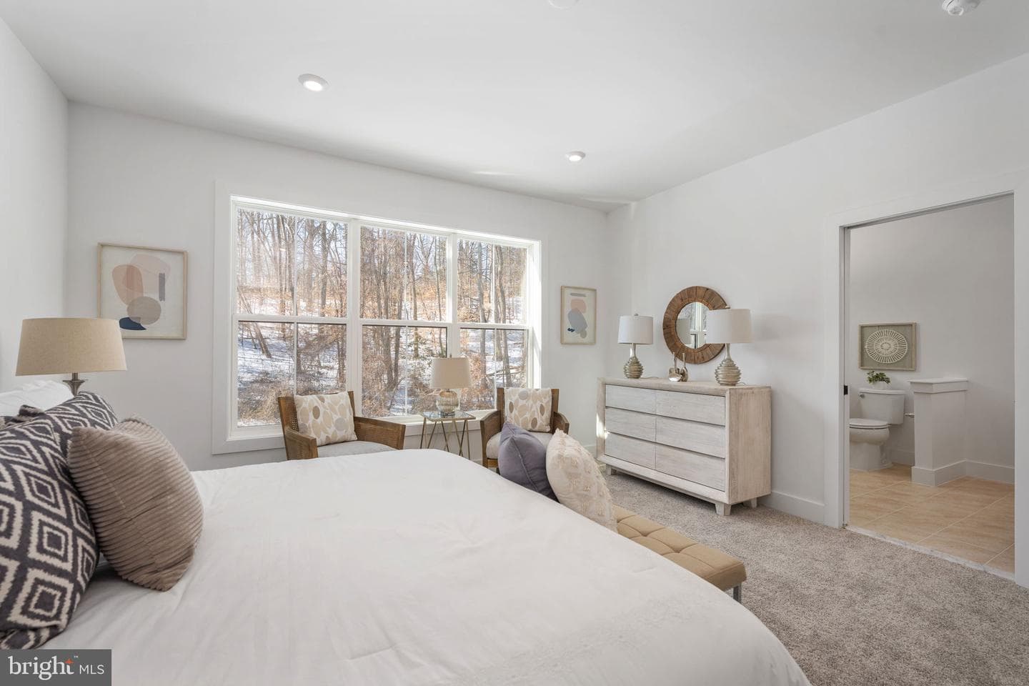 9424 Dandelion Drive photo 6