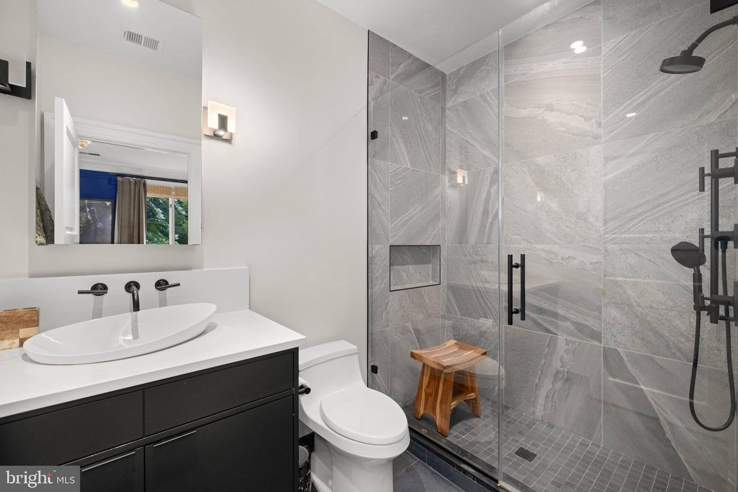 1111 Crest Lane photo 31