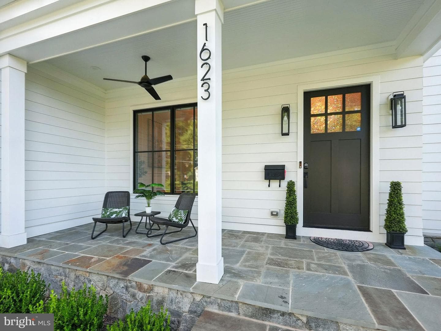 1623 Dempsey Street photo 2